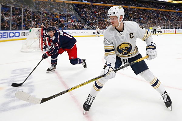 邮报：谢周三连续欠薪三个月，和伯恩利的热身赛被球员罢赛